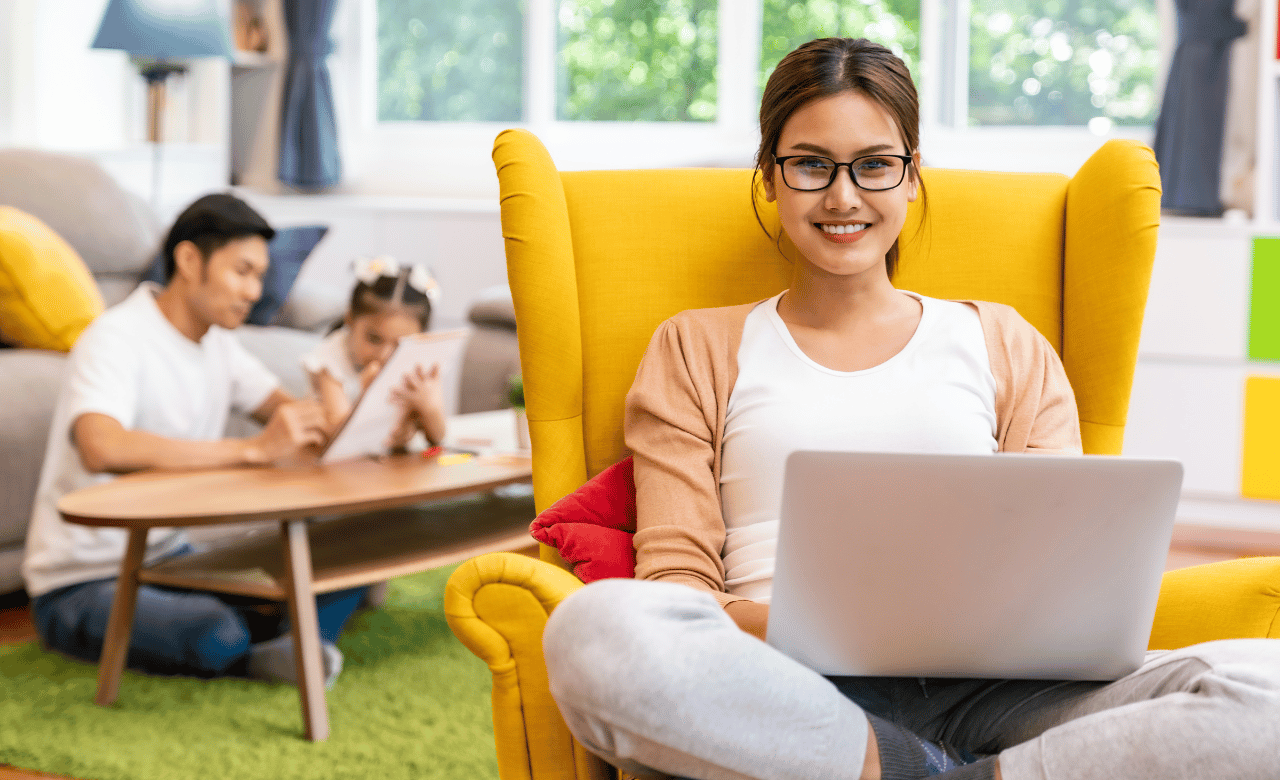 LinkedIn Glow-Up_ How to Explain the _Mom Gap_ on Your Resume 2